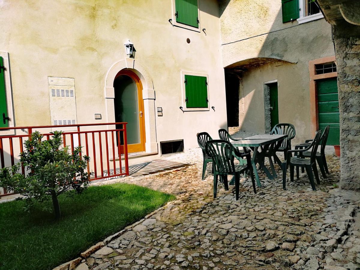 Casa Antico Borgo - Appartamento 1 Assenza di Brenzone Extérieur photo
