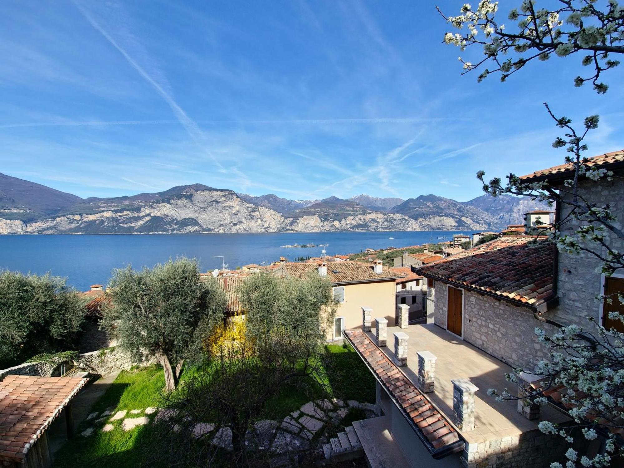 Casa Antico Borgo - Appartamento 1 Assenza di Brenzone Extérieur photo